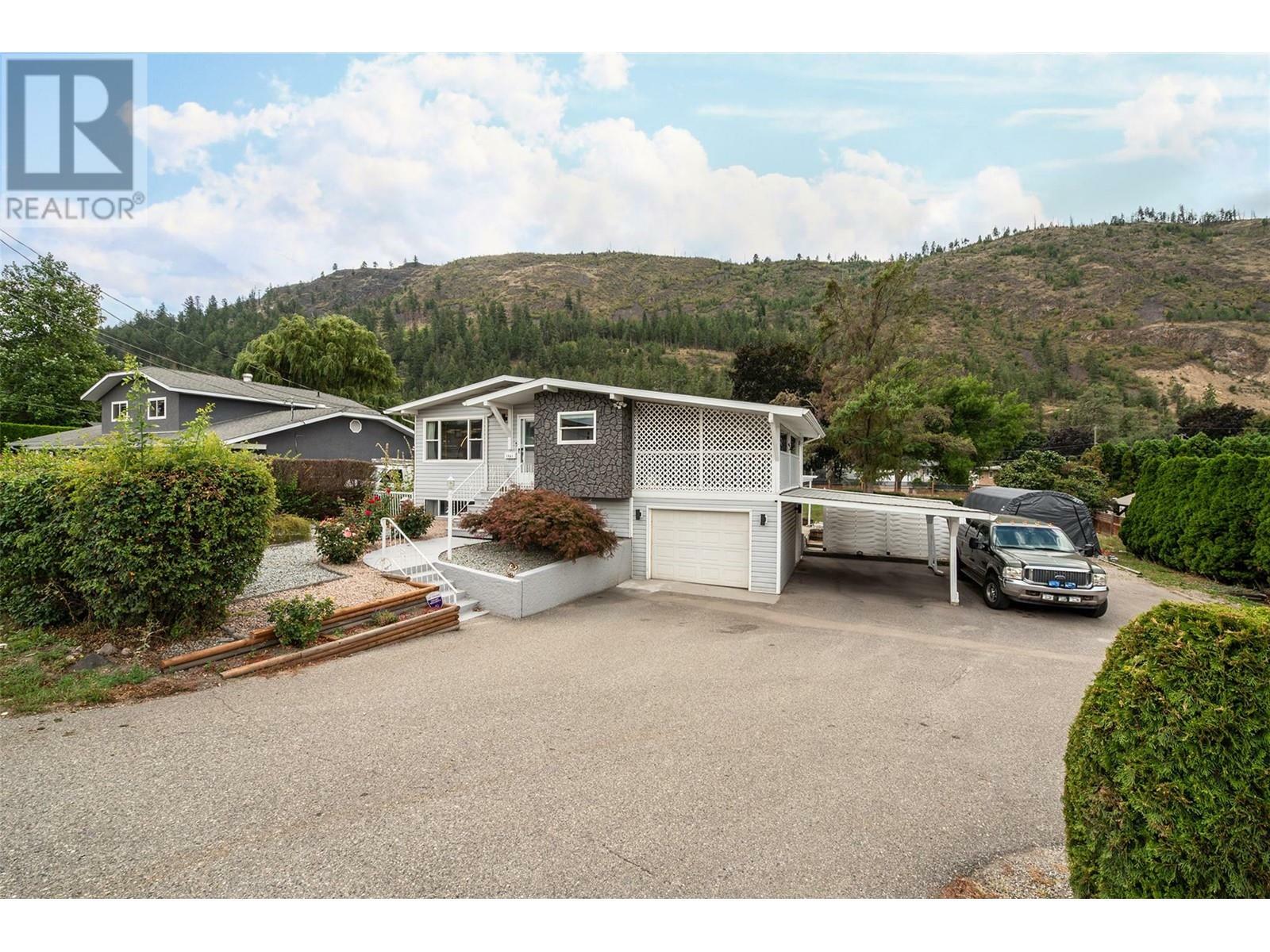 1521 Ross Road  West Kelowna BC V1Z 1L5 photo