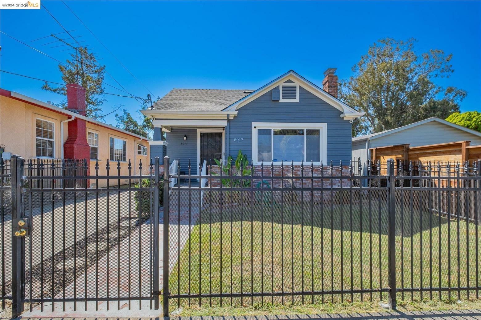 Property Photo:  8017 Dowling St  CA 94605 