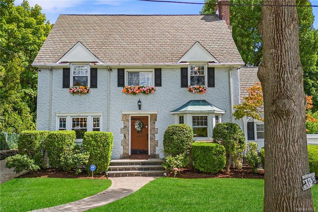 Property Photo: 108 Mohawk Aka 100 Mohawk Road NY 10710