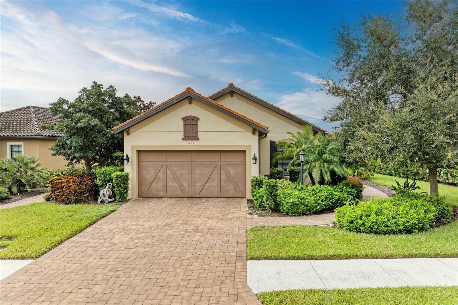 Property Photo:  5435 Lago Maggio Street  FL 34238 