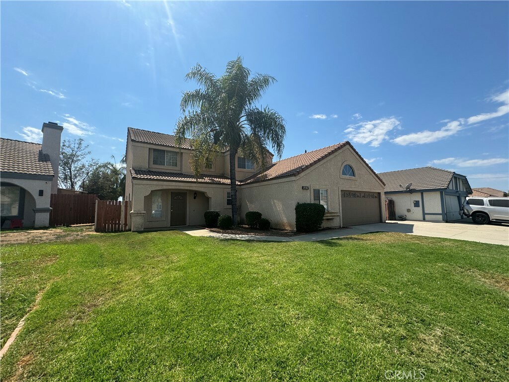 Property Photo:  25567 Fernbush Street  CA 92553 