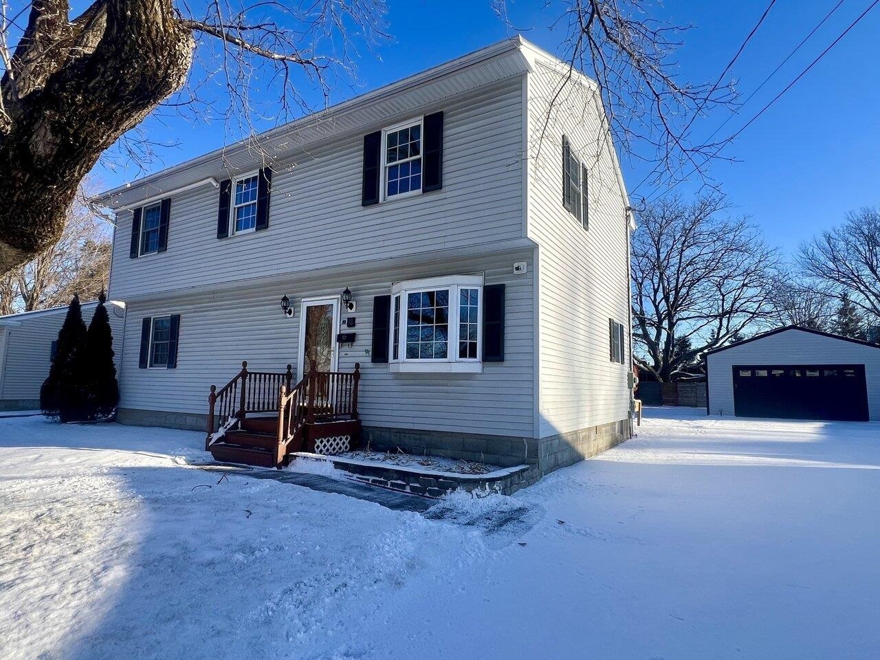 Property Photo:  38 Logwood Street  VT 05403 