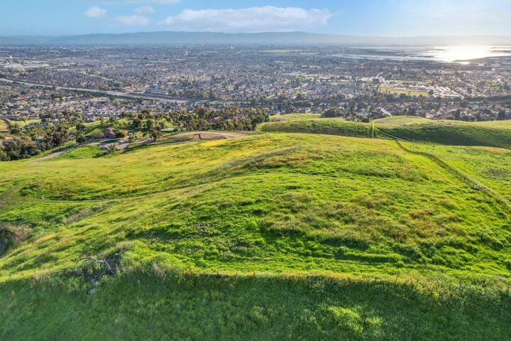 Property Photo: 1339 Terra Vista Court CA 95035