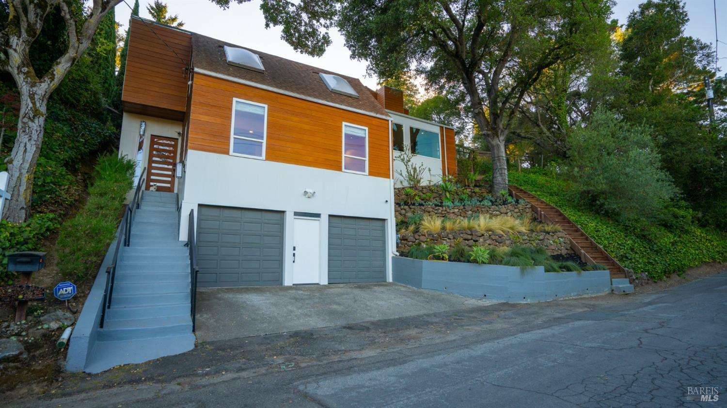 Property Photo:  5595 Estates Drive  CA 94618 