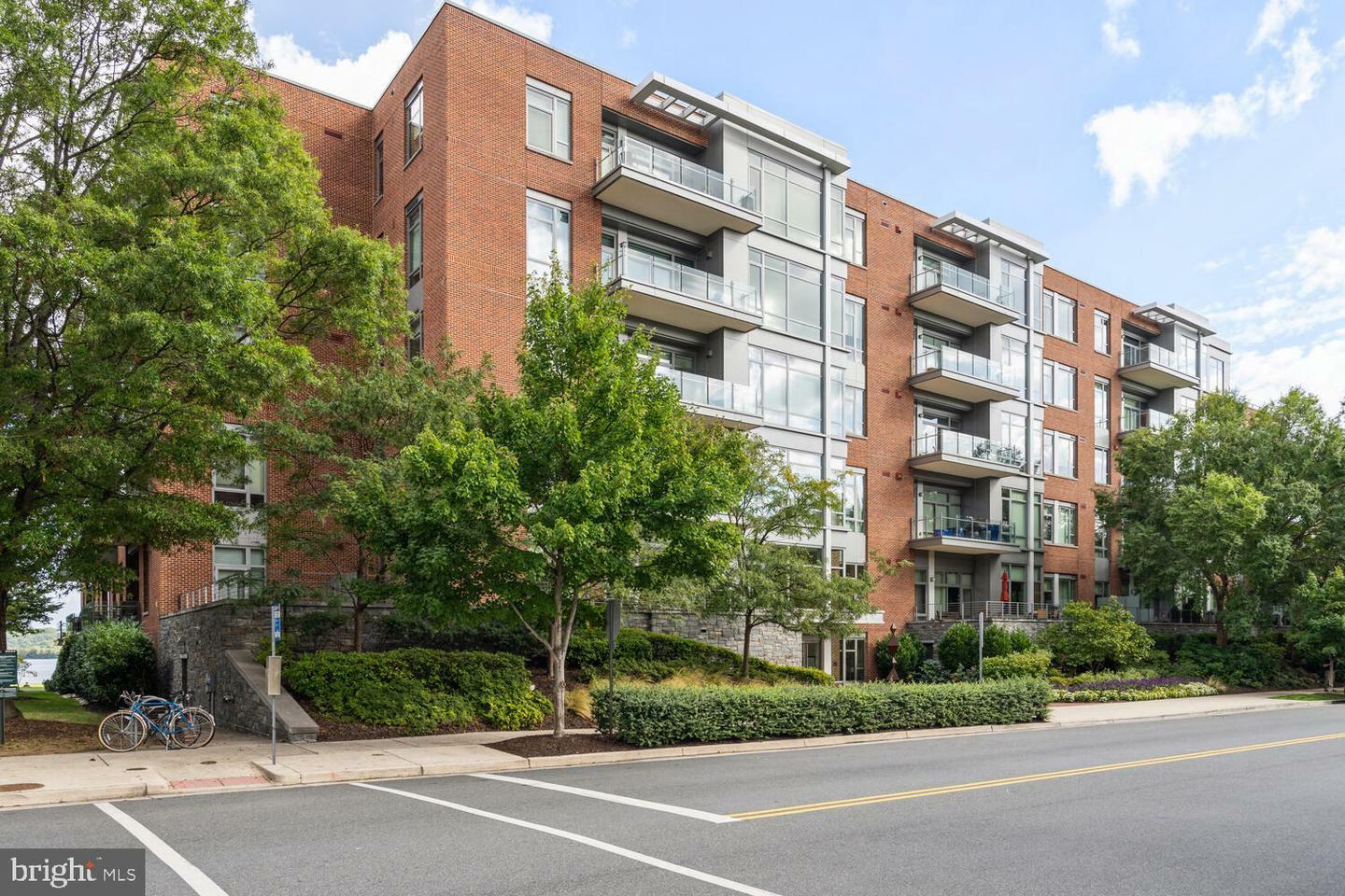 601 N Fairfax Street 403  Alexandria VA 22314 photo