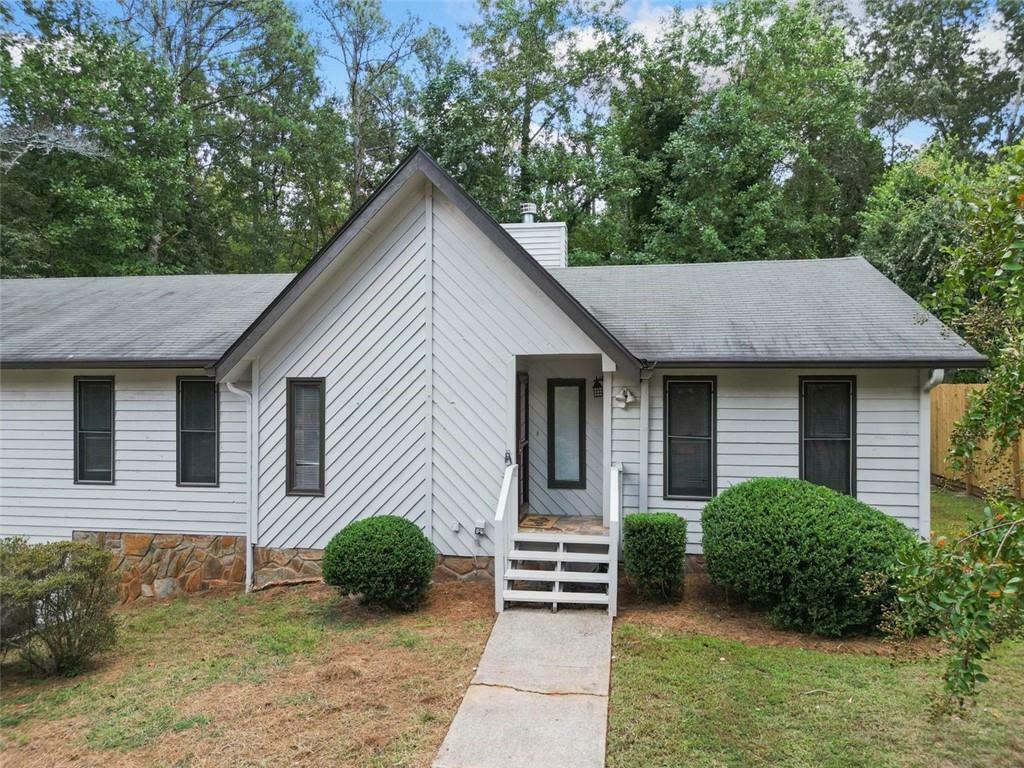 Property Photo:  1315 Shiloh Trail East NW  GA 30144 