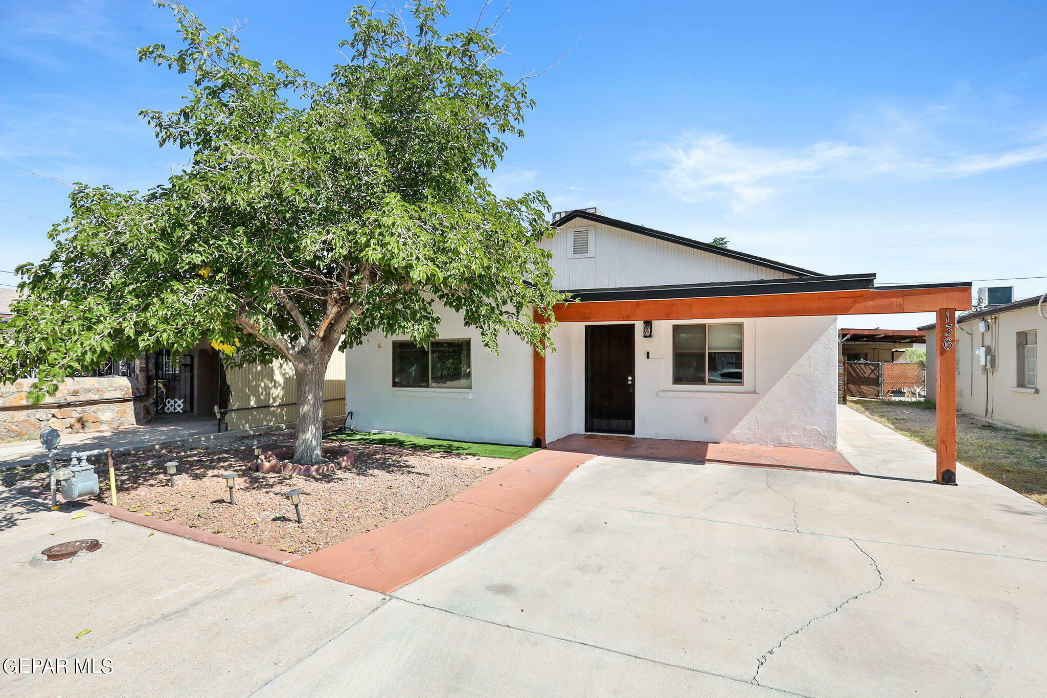 Property Photo:  136 Elvira Way  TX 79922 