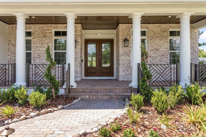 Property Photo:  4536 W Swann Avenue  FL 33629