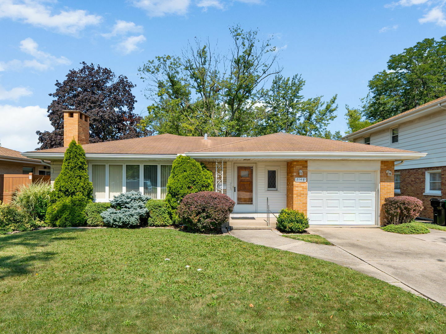 Property Photo:  2148 Westchester Boulevard  IL 60154 