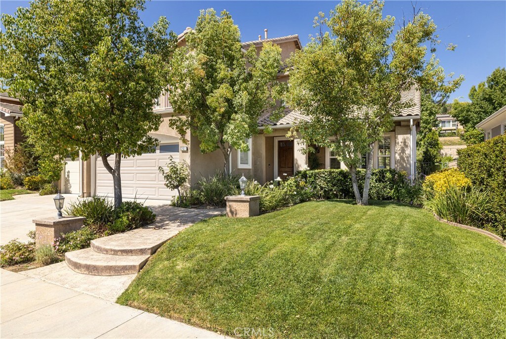 Property Photo:  251 Knoll Ridge Road  CA 93065 