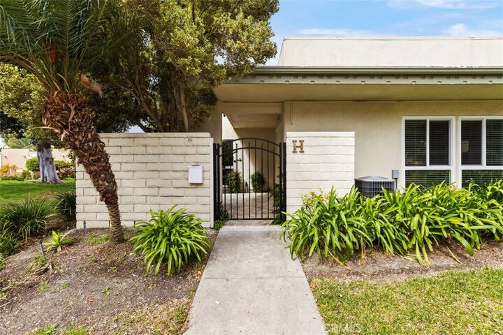 2049 Via Mariposa E H  Laguna Woods CA 92637 photo