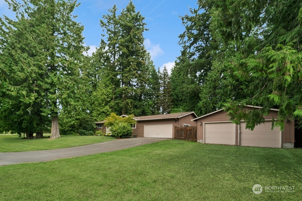 Property Photo:  23215 34th Avenue W  WA 98036 