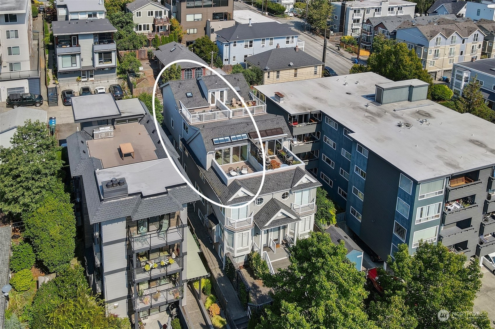 Property Photo: 514 Ward Street 201 WA 98109