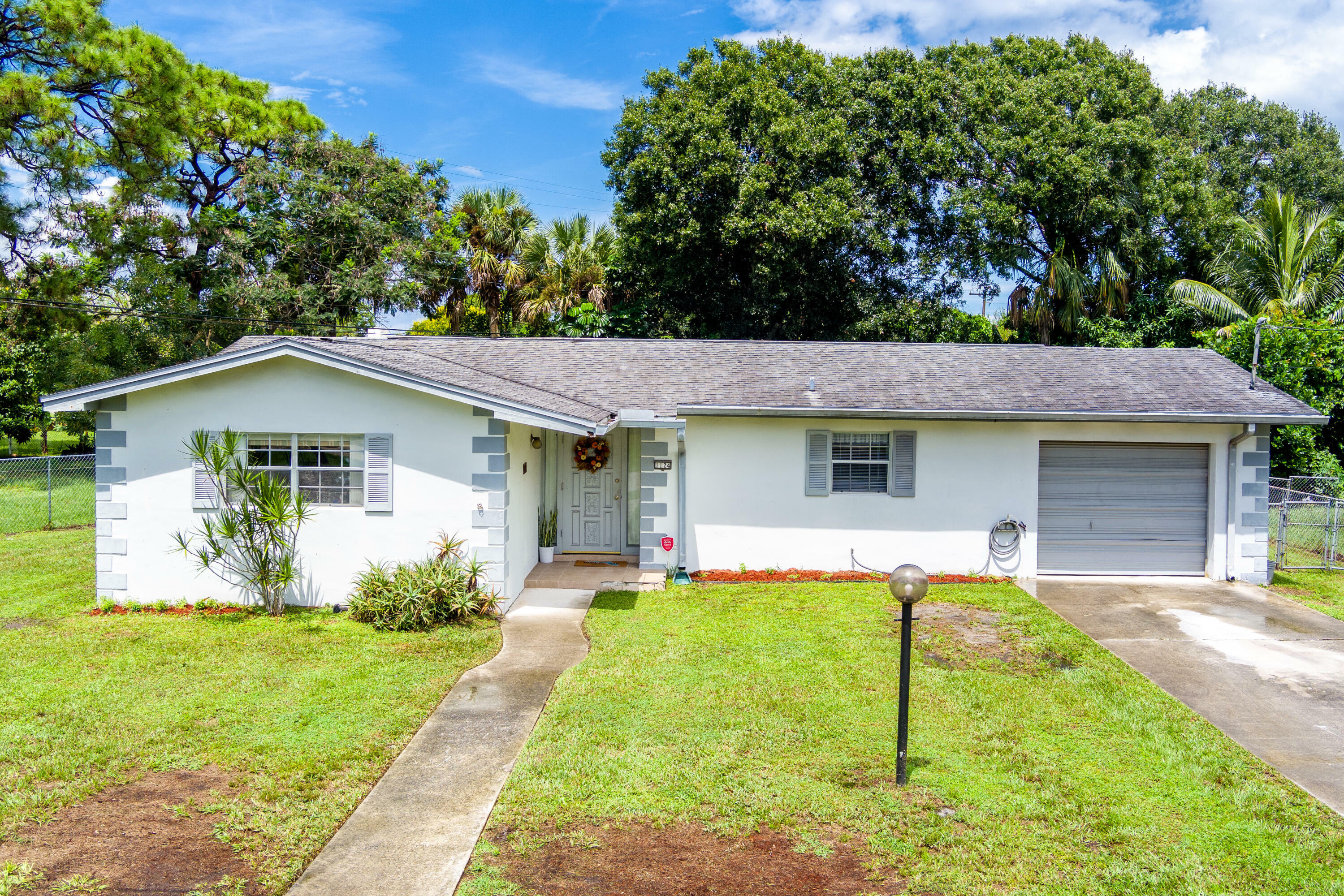 Property Photo:  1124 Alameda Avenue  FL 34982 