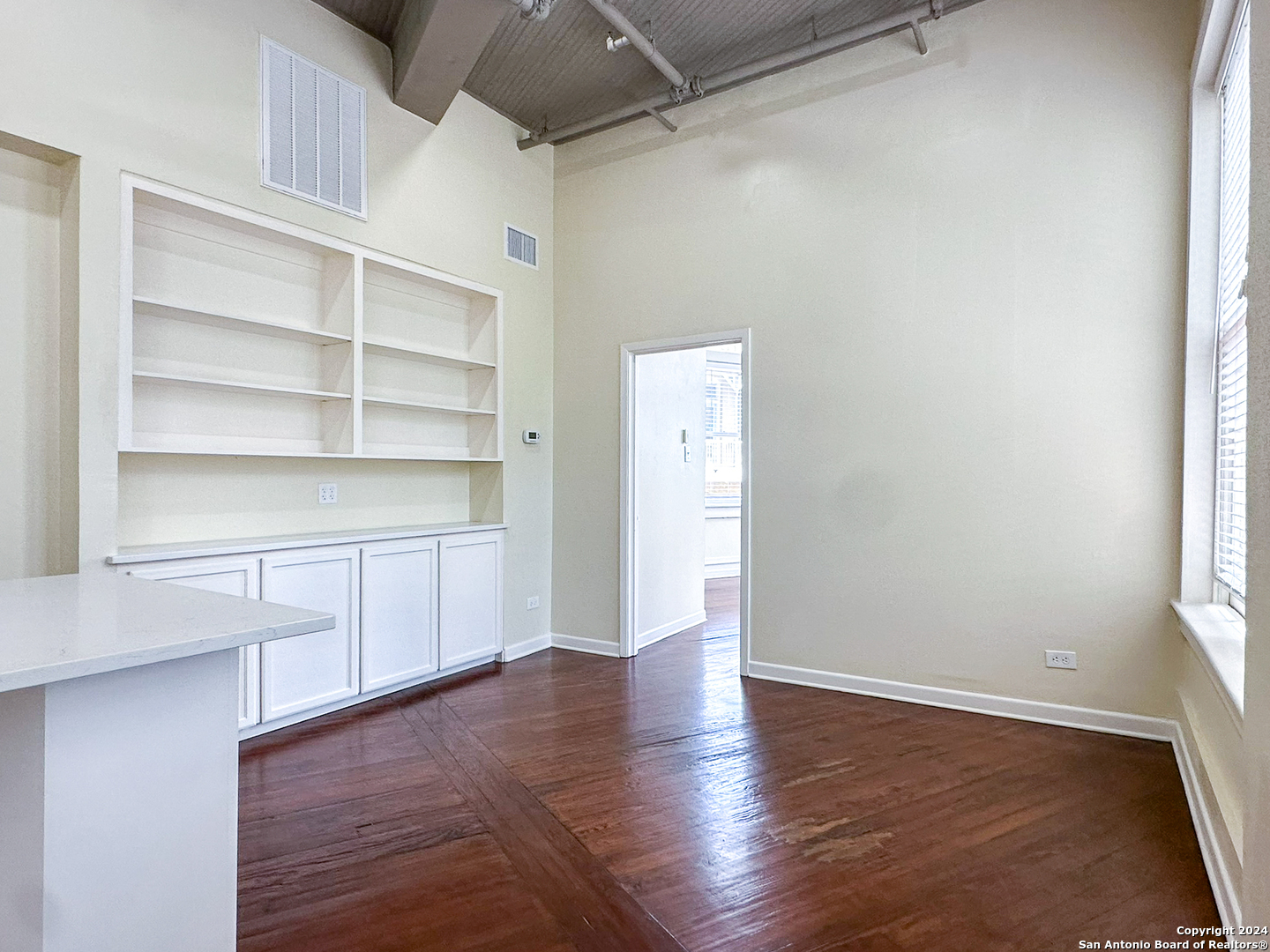 Property Photo:  245 Losoya St  TX 78205 