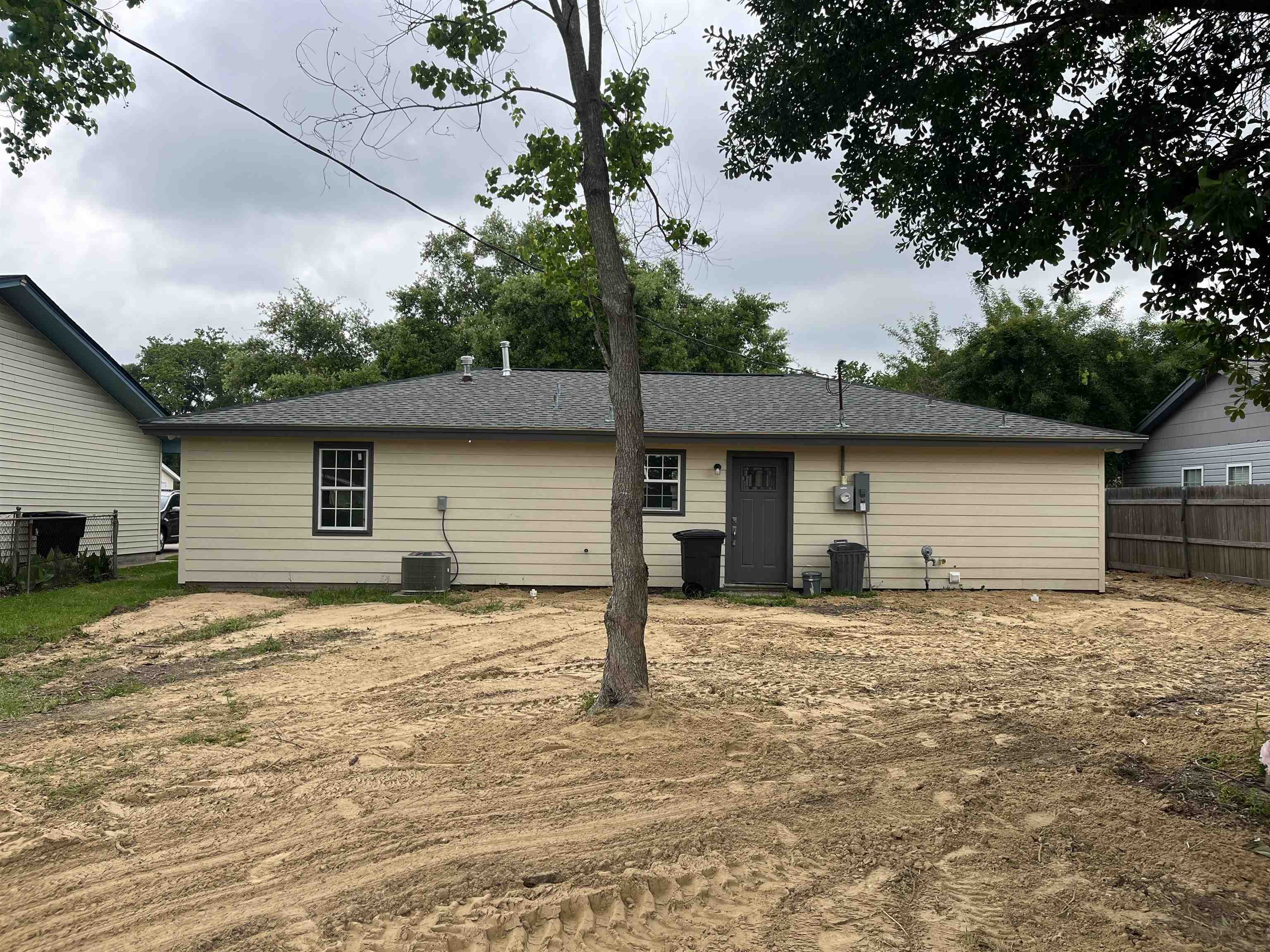 Property Photo:  2923 Avenue L  TX 77627 