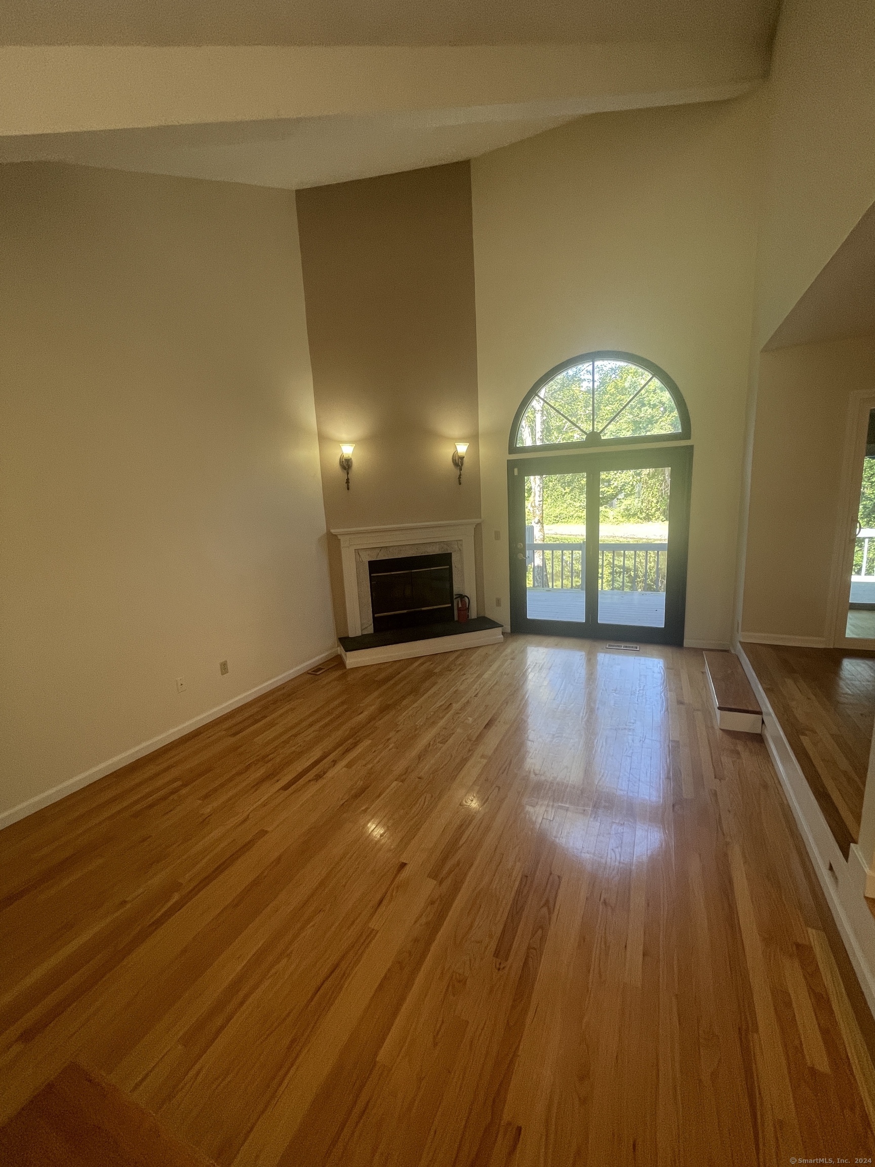 Property Photo:  60 Clintonville Road 202  CT 06472 