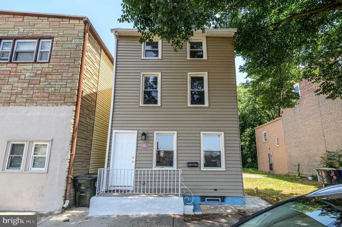 Property Photo:  301 Stacy Street  NJ 08016 