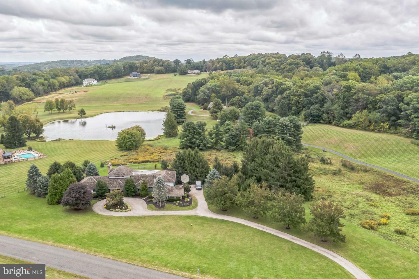 Property Photo:  36 Wyndemere Lake Drive  PA 19425 