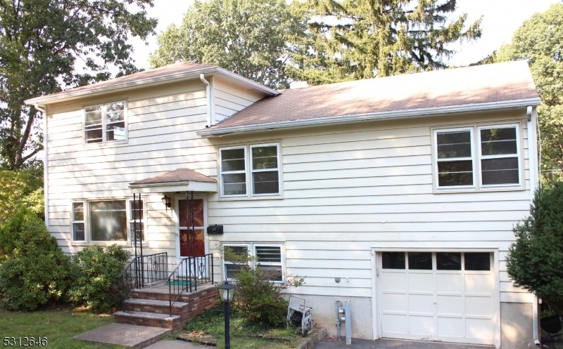 Property Photo:  41 Orchard Rd  NJ 07932 