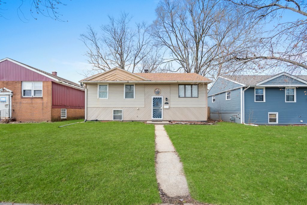 Property Photo:  310 Chappel Avenue  IL 60409 