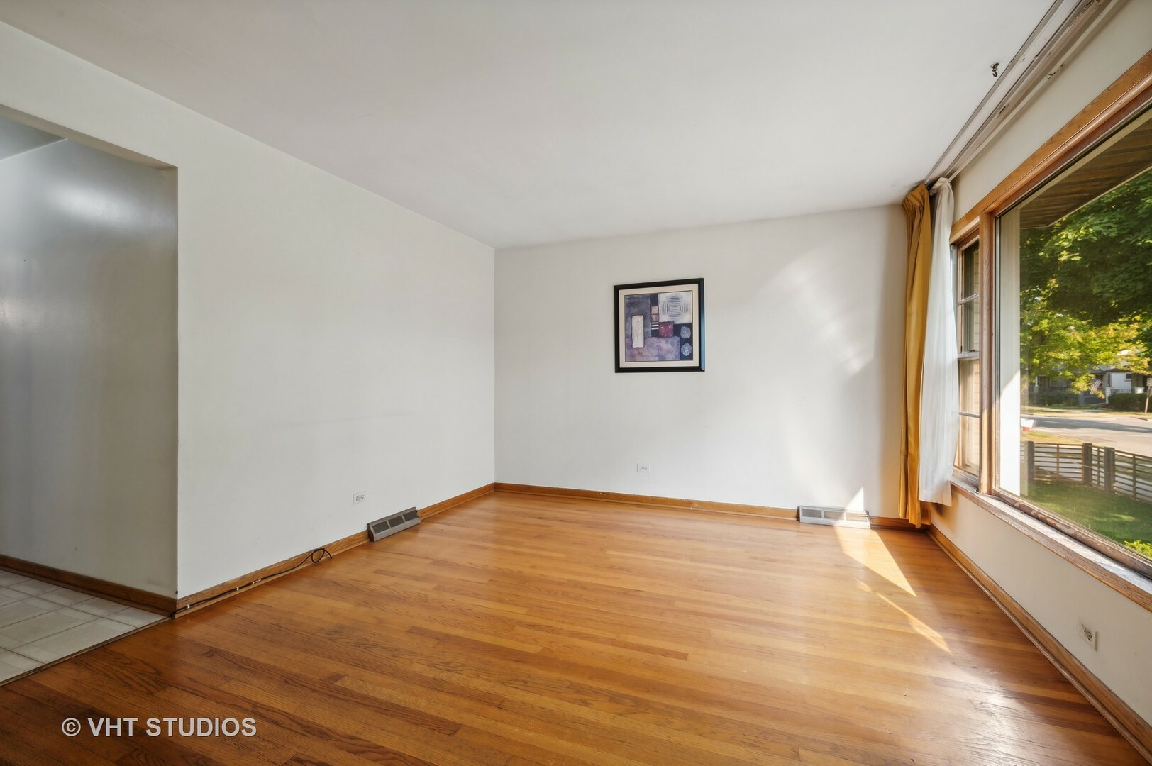 Property Photo:  5110 W Argyle Street  IL 60630 