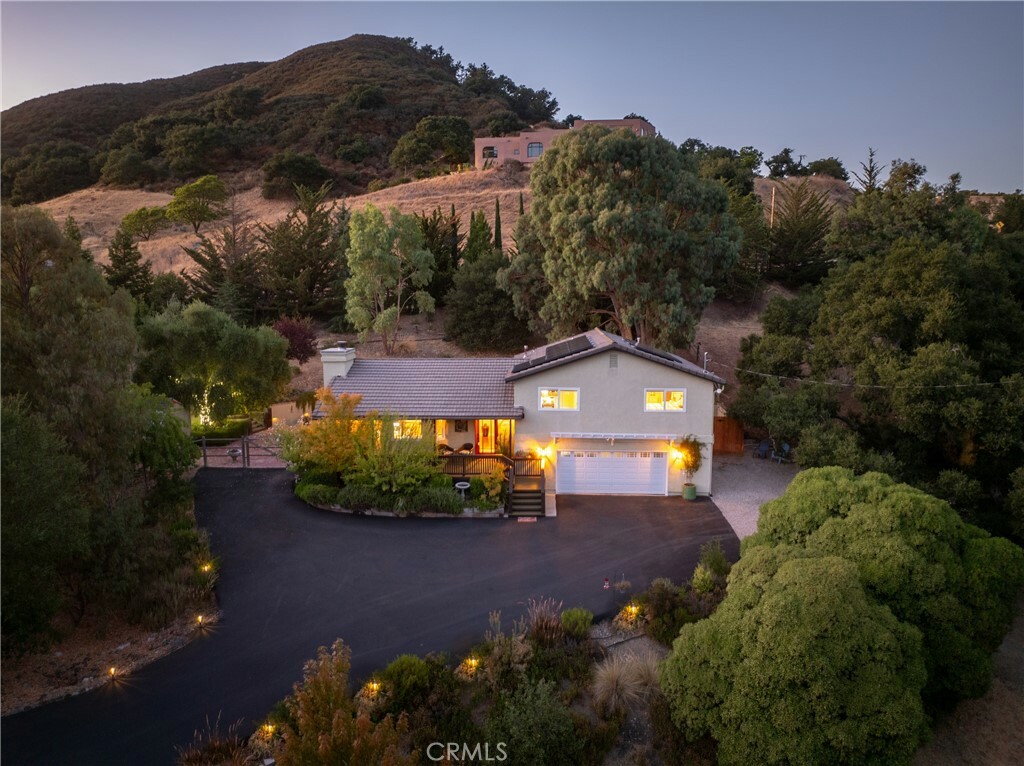 Property Photo:  13875 Los Altos Road  CA 93422 