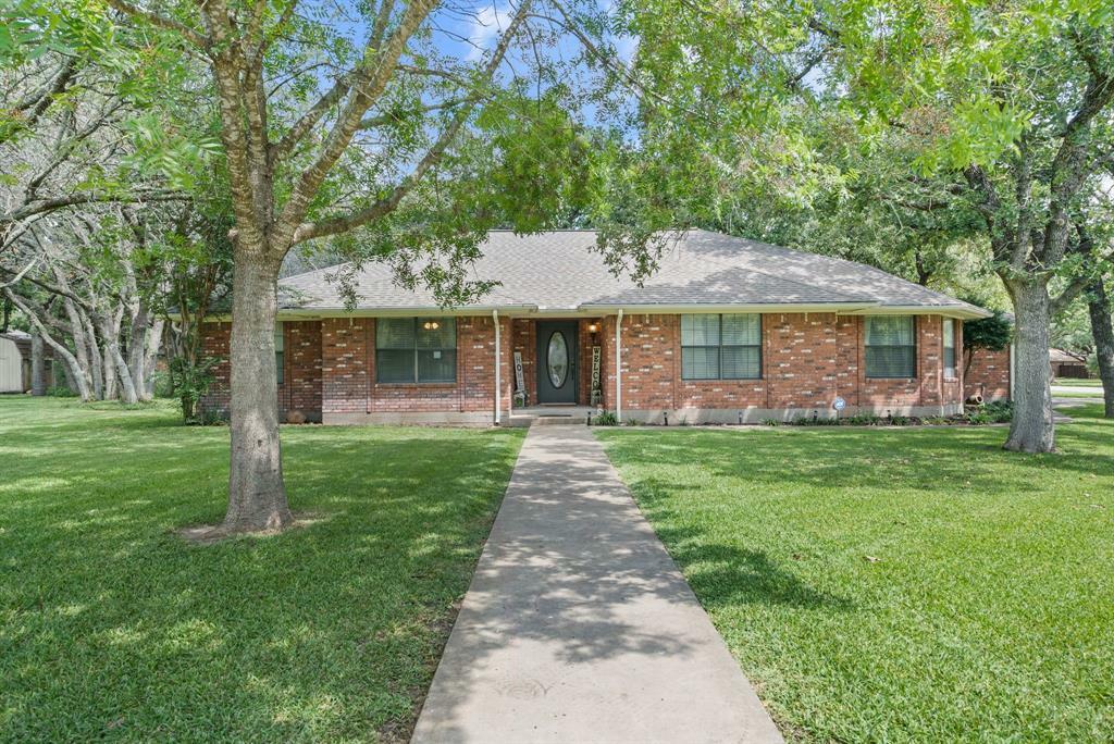 Property Photo:  115 Hudson Court  TX 76401 