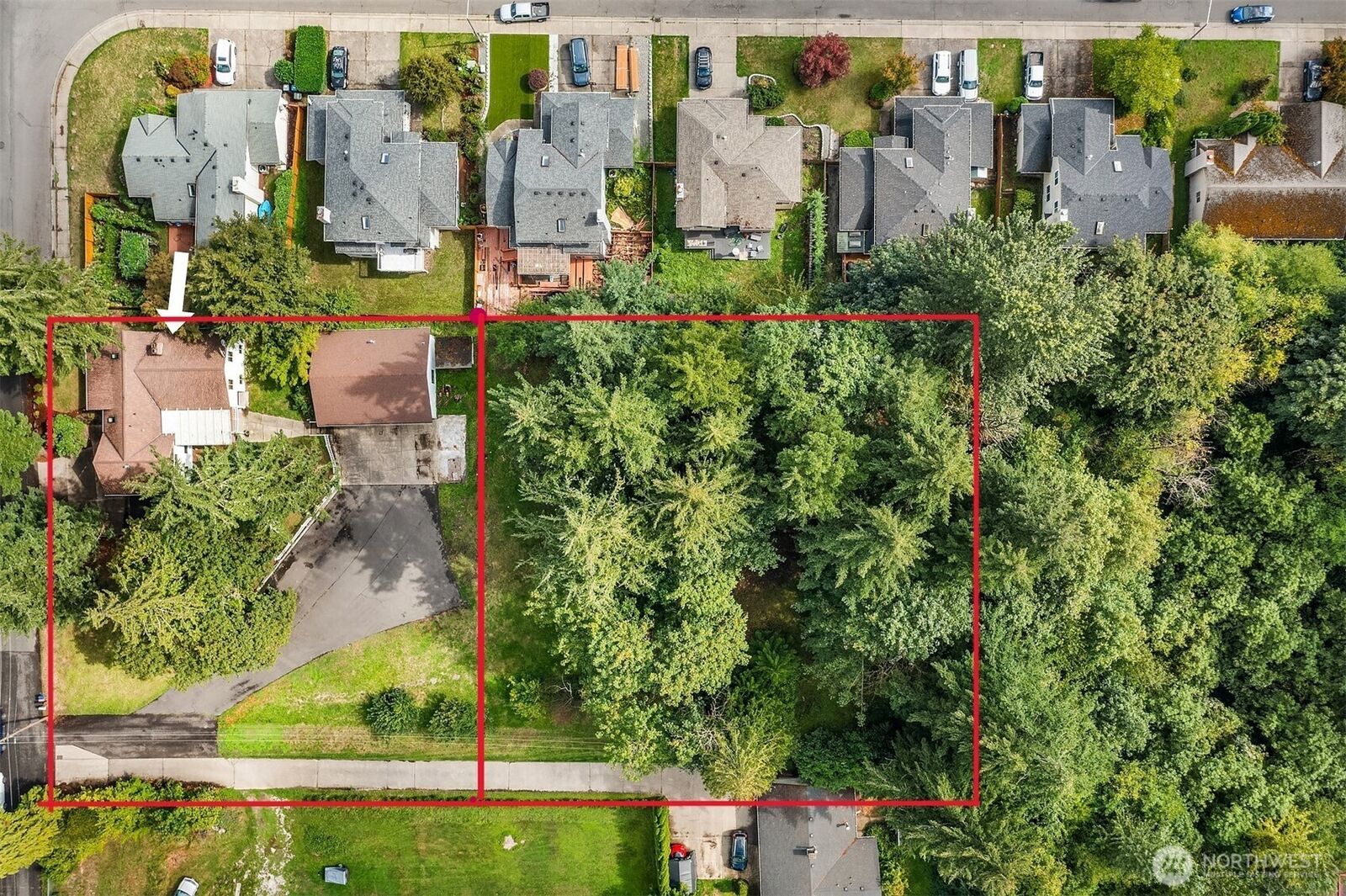 Property Photo: 13527 SE 268th Street WA 98042