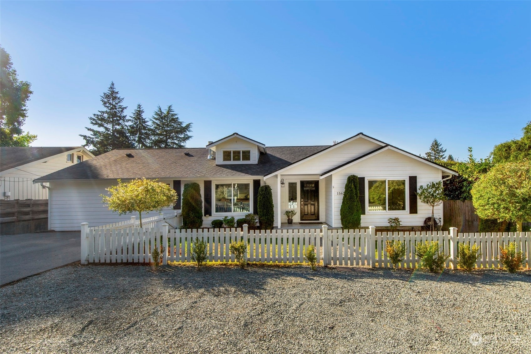 Property Photo:  15625  19th Avenue SW  WA 98166 