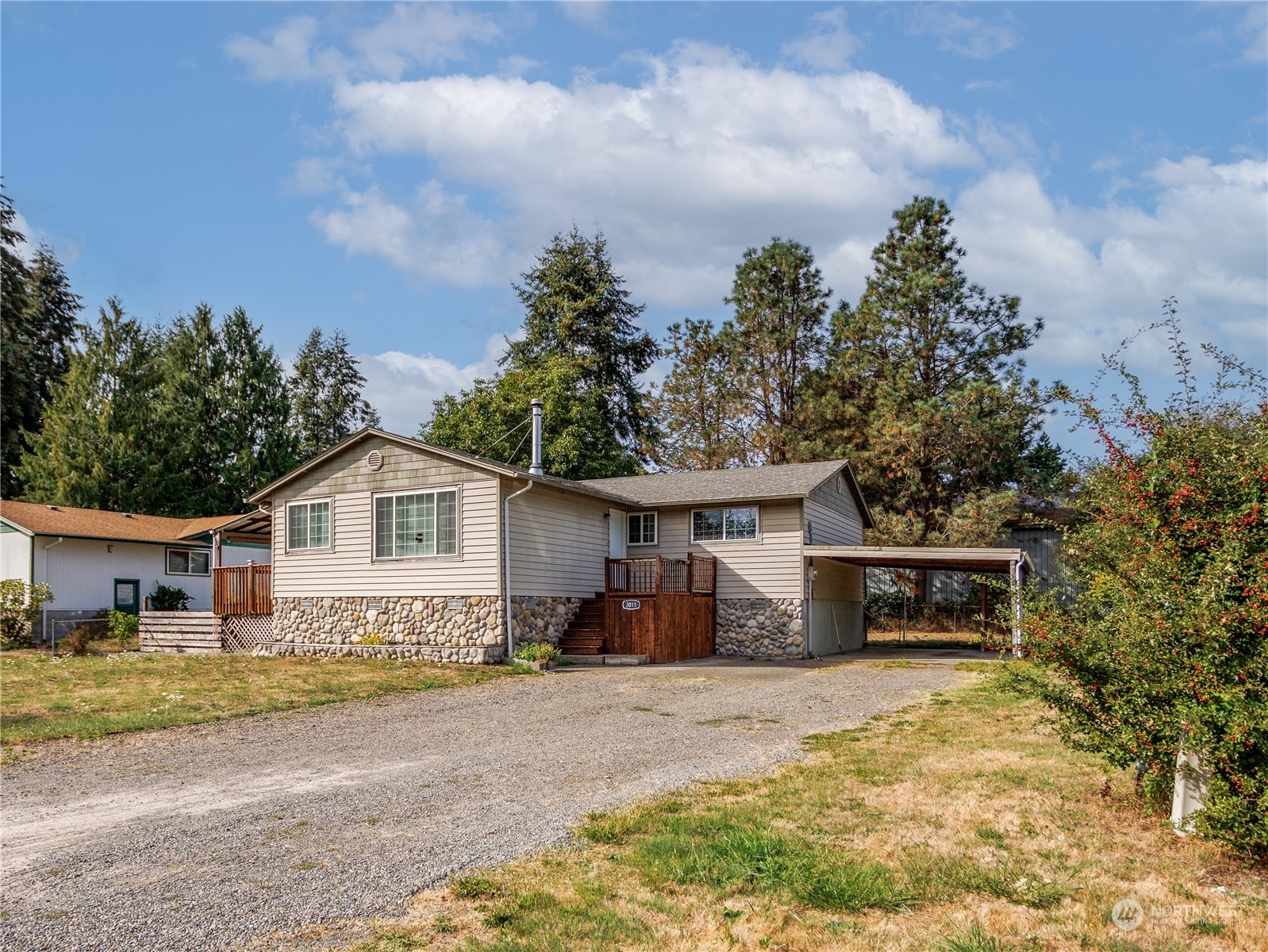 Property Photo:  3011 Southgate Drive  WA 98531 