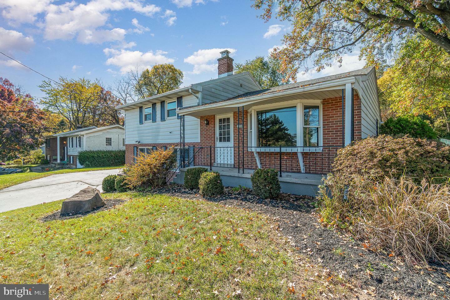 Property Photo:  752 Waltonville Road  PA 17036 