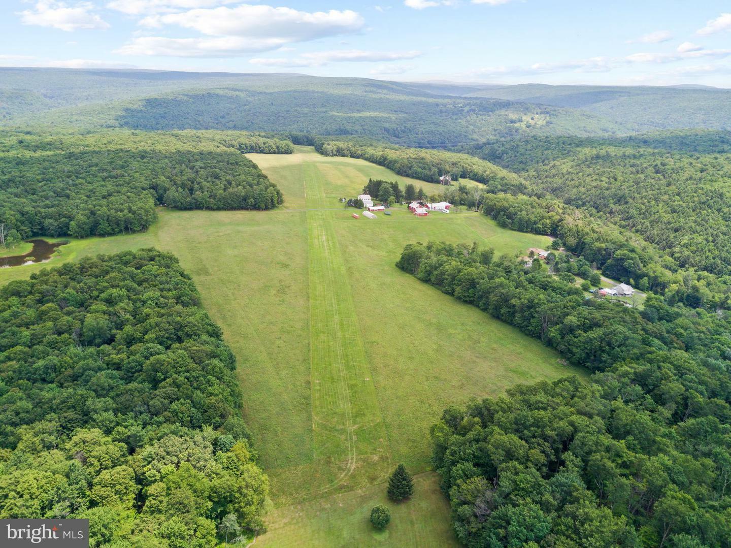 Property Photo:  207 Saw Mill Road  PA 18255 