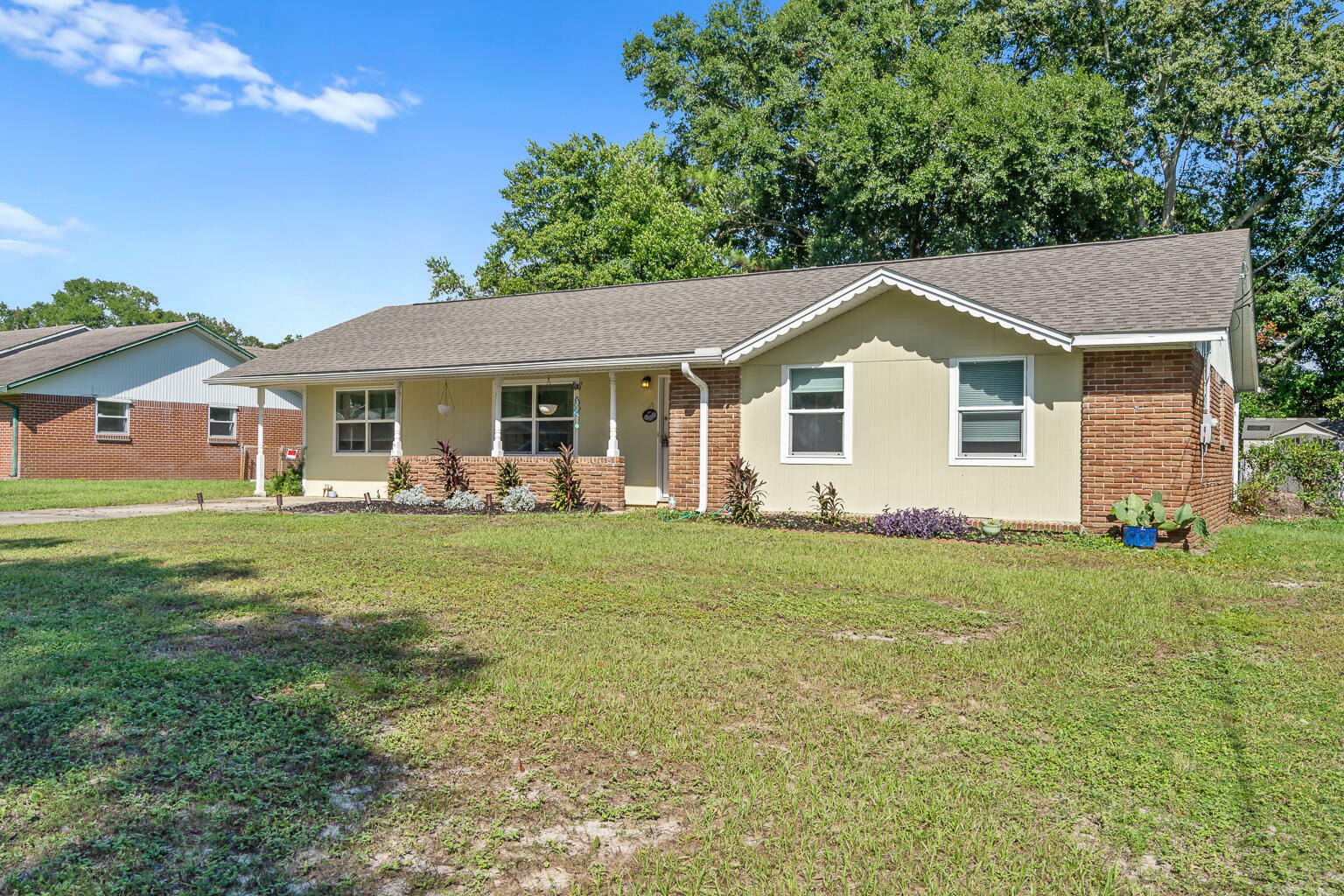 Property Photo:  351 NW Oakland Circle  FL 32548 