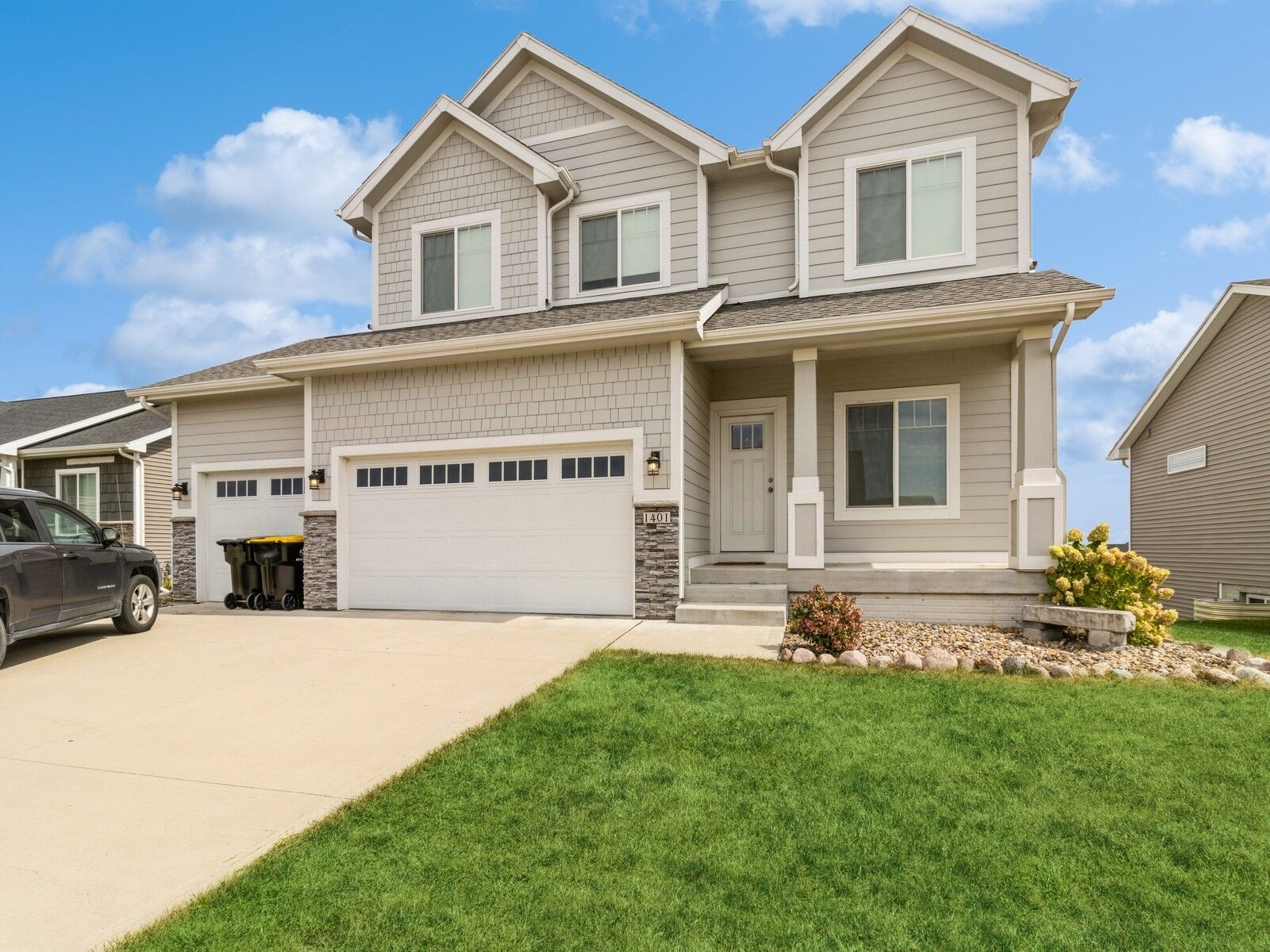 Property Photo: 1401 S 10th Street IA 50003