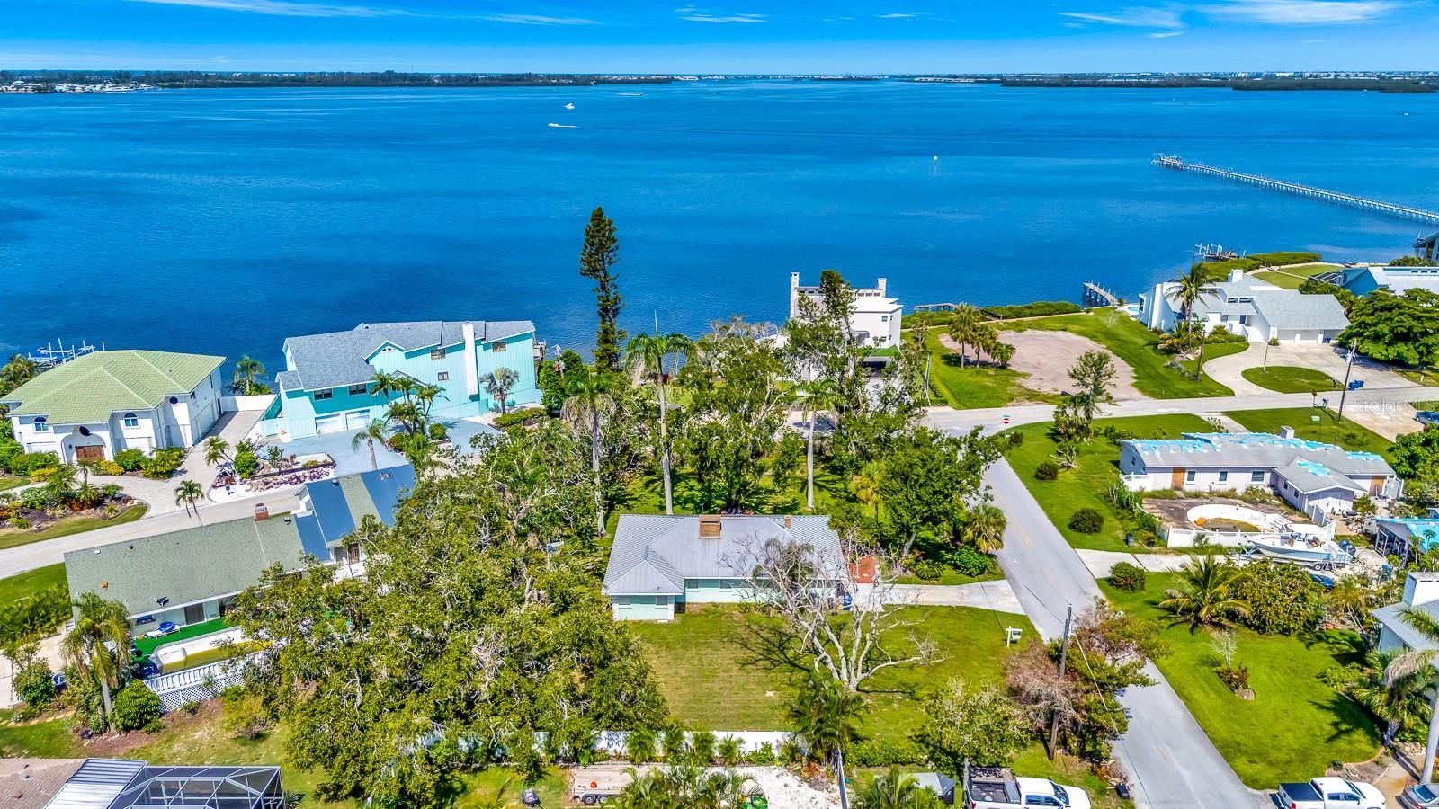 Property Photo: 2403 Palma Sola Boulevard FL 34209