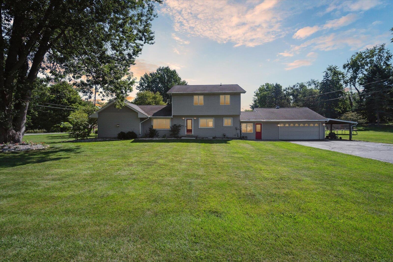 Property Photo: 5145 Kay Drive MI 49203