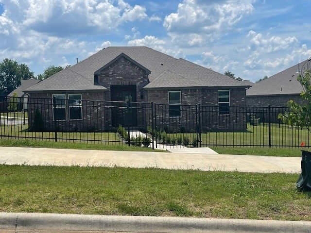 Property Photo:  2994 S Cobalt Avenue  AR 72701 