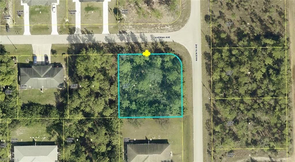 Property Photo: 1958 Laverna Ave FL 33972