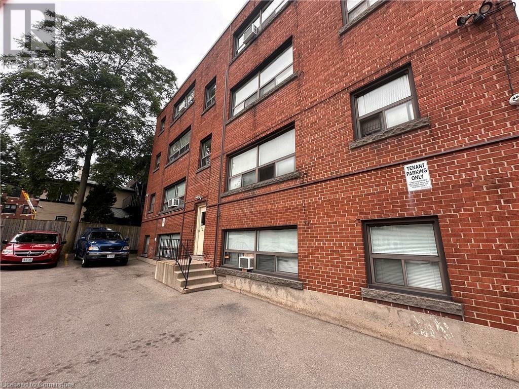 Photo de la propriété:  119 Macnab Street South  ON L8P 3C2 