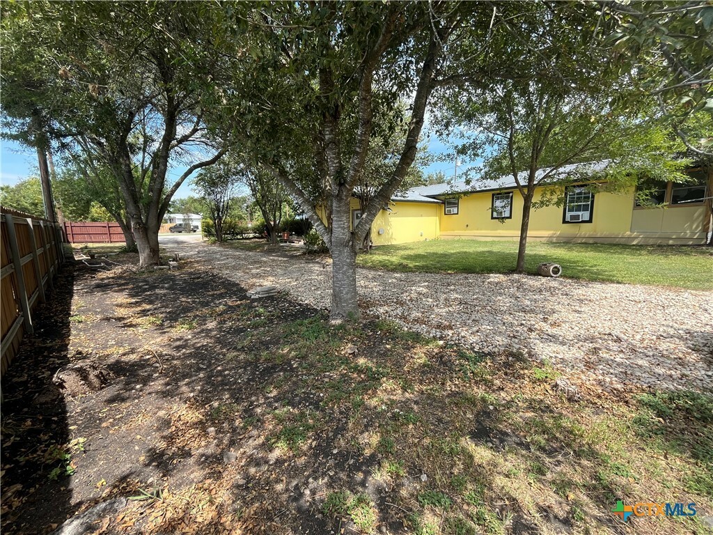 Property Photo:  279 Shelley Lane  TX 78666 