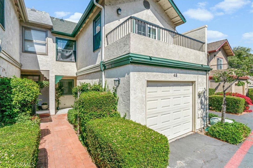 Property Photo:  1106 Oceanaire Drive 43  CA 93401 