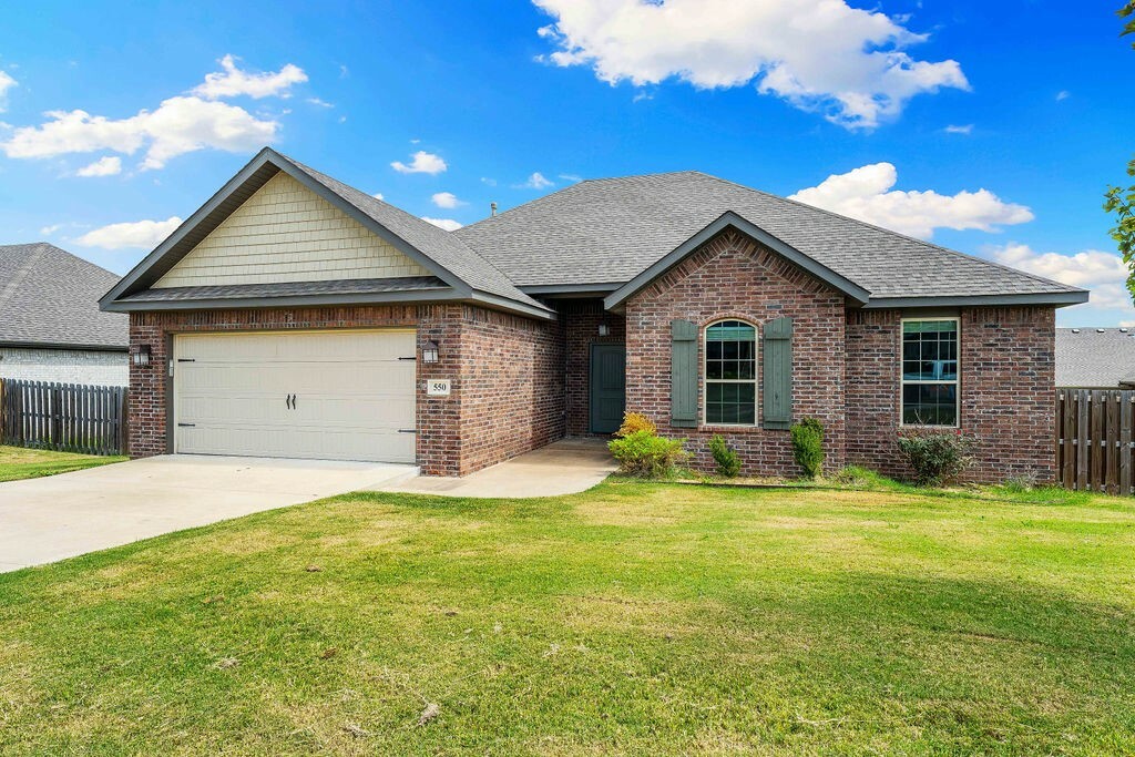 Property Photo:  550 Captain Stockton Street  AR 72753 