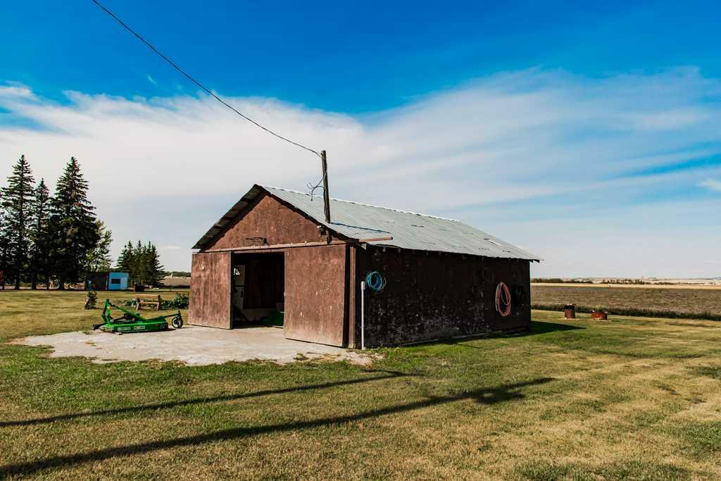 Photo de la propriété:  91048/91054 Township Road 704  AB T0H 3S0 