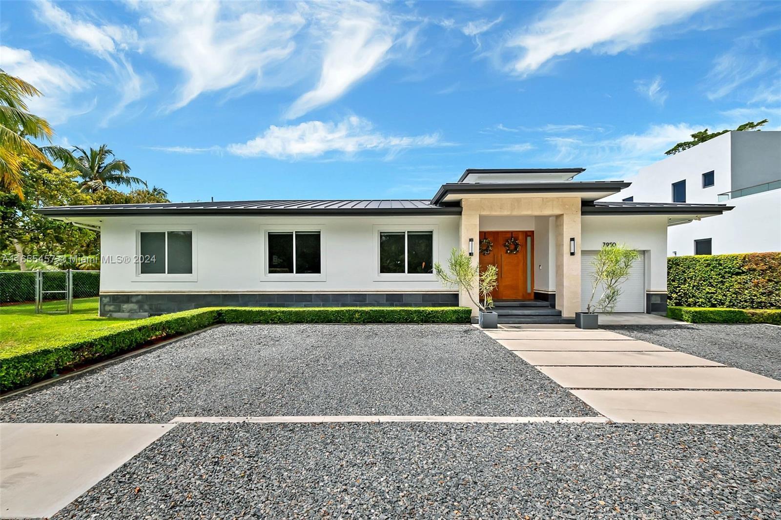 Property Photo: 7950 SW 54th Ave FL 33143