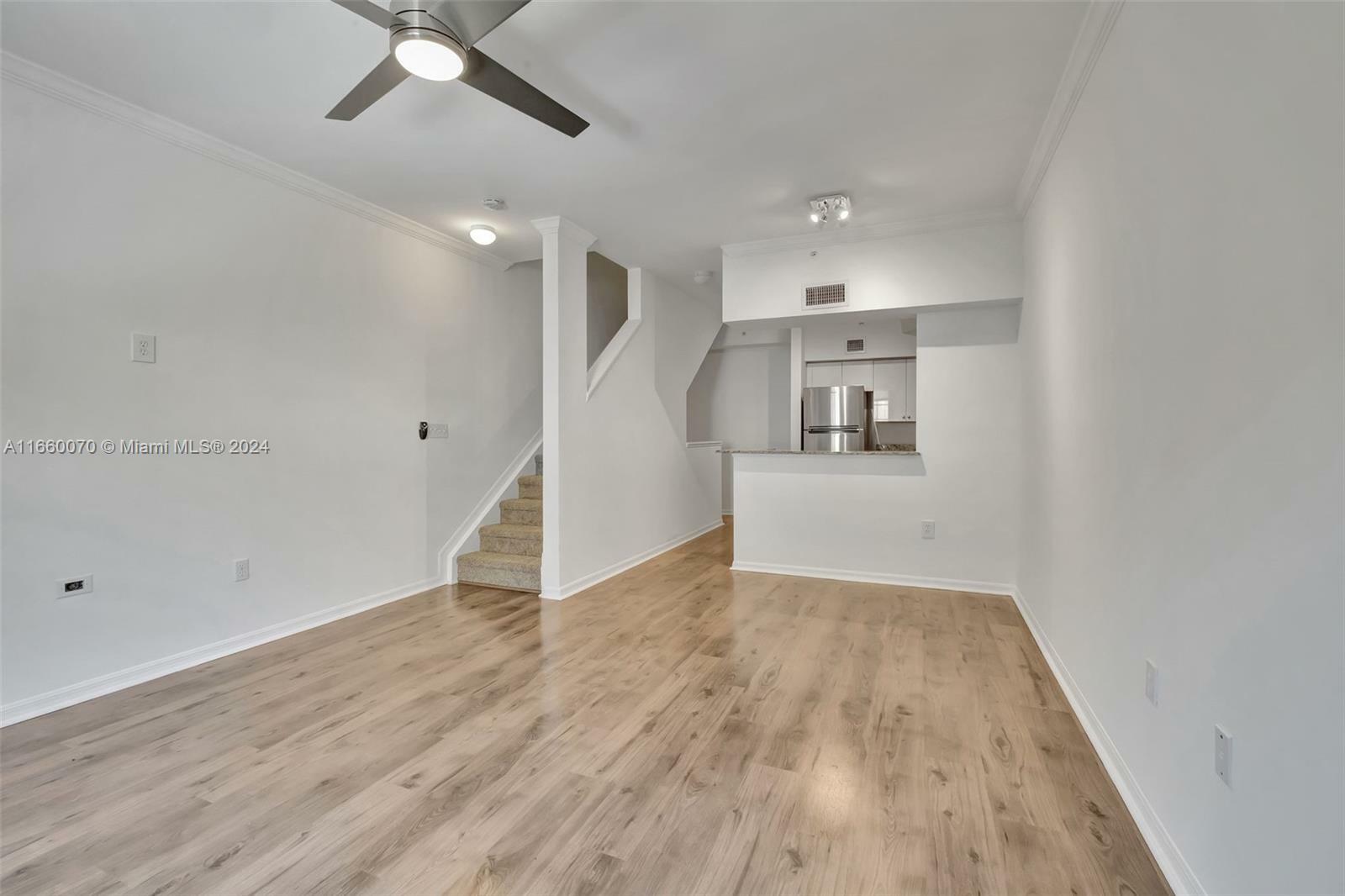 Property Photo:  2965 NE 185th St 1509  FL 33180 