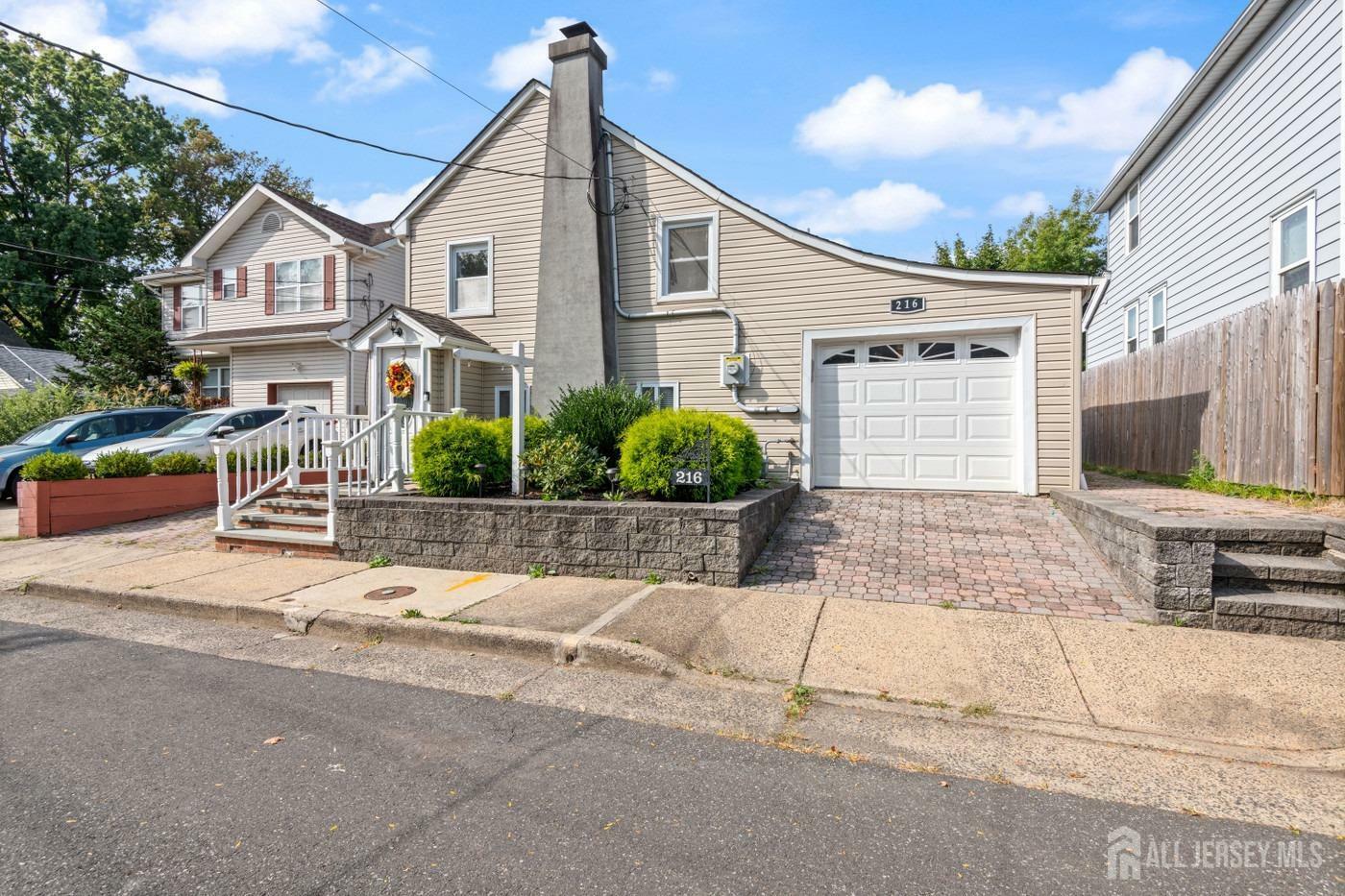 Property Photo:  216 S 14th Avenue S  NJ 08835 