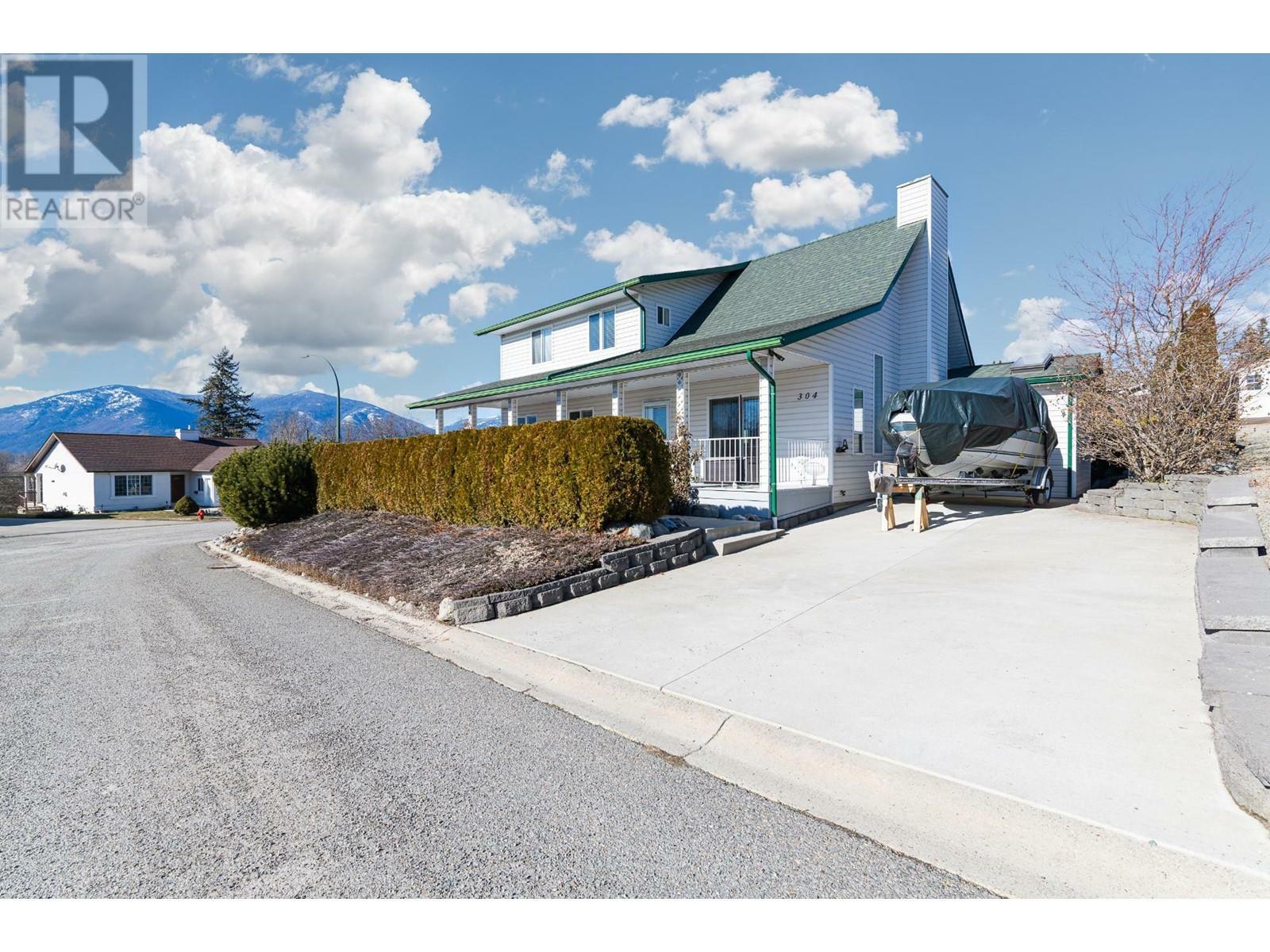 304 Dugan Street  Creston BC V0B 1G3 photo