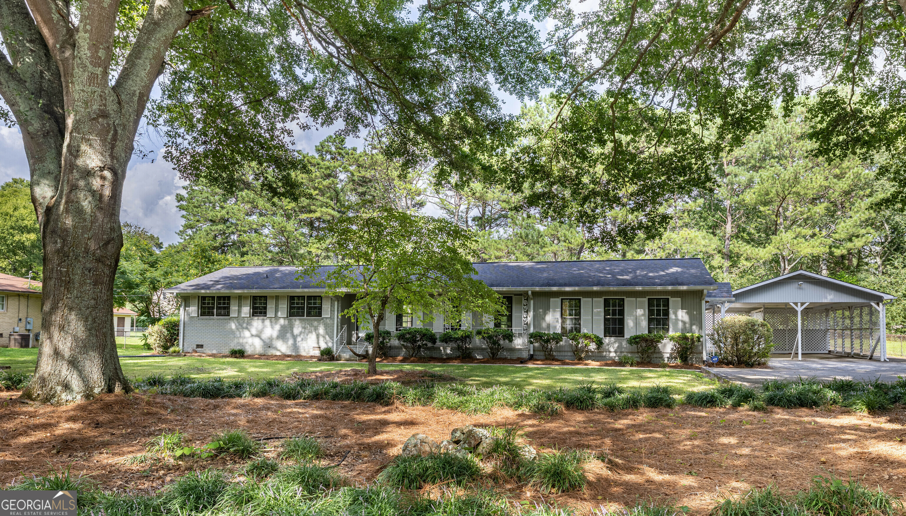 Property Photo:  804 N College Drive  GA 30125 