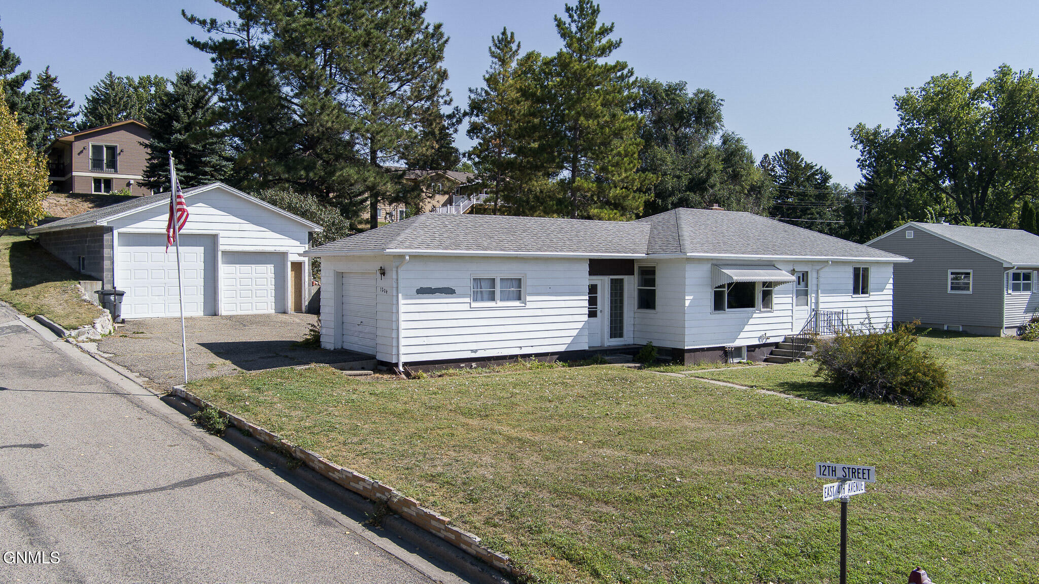 Property Photo:  1204 4th Avenue  ND 58577 